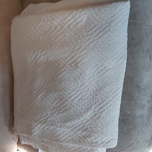 King Size Coverlet - Cream